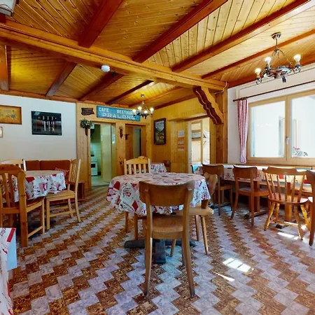 Magnifique Chalet Typique De 26 Couchages A Zinal - Grimentz Dans Le Valais Chalet